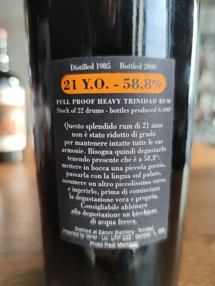 Caroni 1985/2006 21 Jahre 58,8 % Velier (ohne Box)