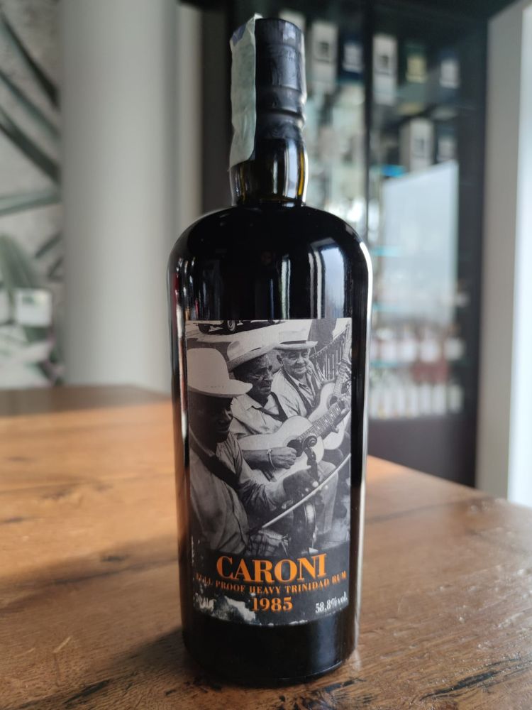 Caroni 1985/2006 21 Jahre 58,8 % Velier (ohne Box)