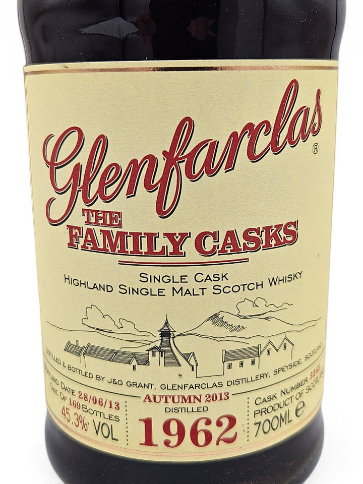 Glenfarclas 1962/2013 The Family Cask #3245 45,3% 700ml