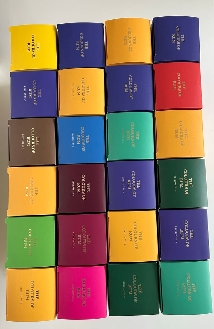 Set mit 24 Flaschen Single Cask The Colours of Rum Wealth Solutions